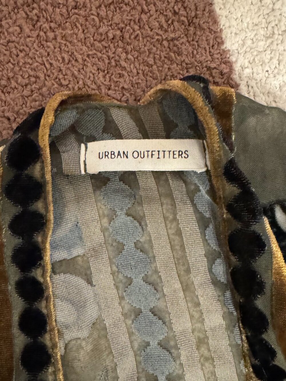 Urban Outfitters Velvet & Sheer Green Kimono - Picture 3 of 3